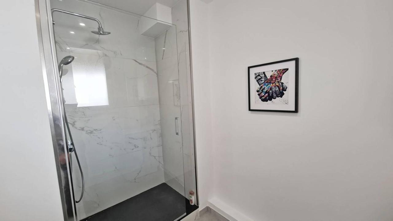 Maxbnb - T2 Balcon 50M2 - Climatise - Ouest - Toulon Eksteriør bilde